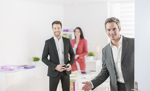PROFESSIONAL VISITS