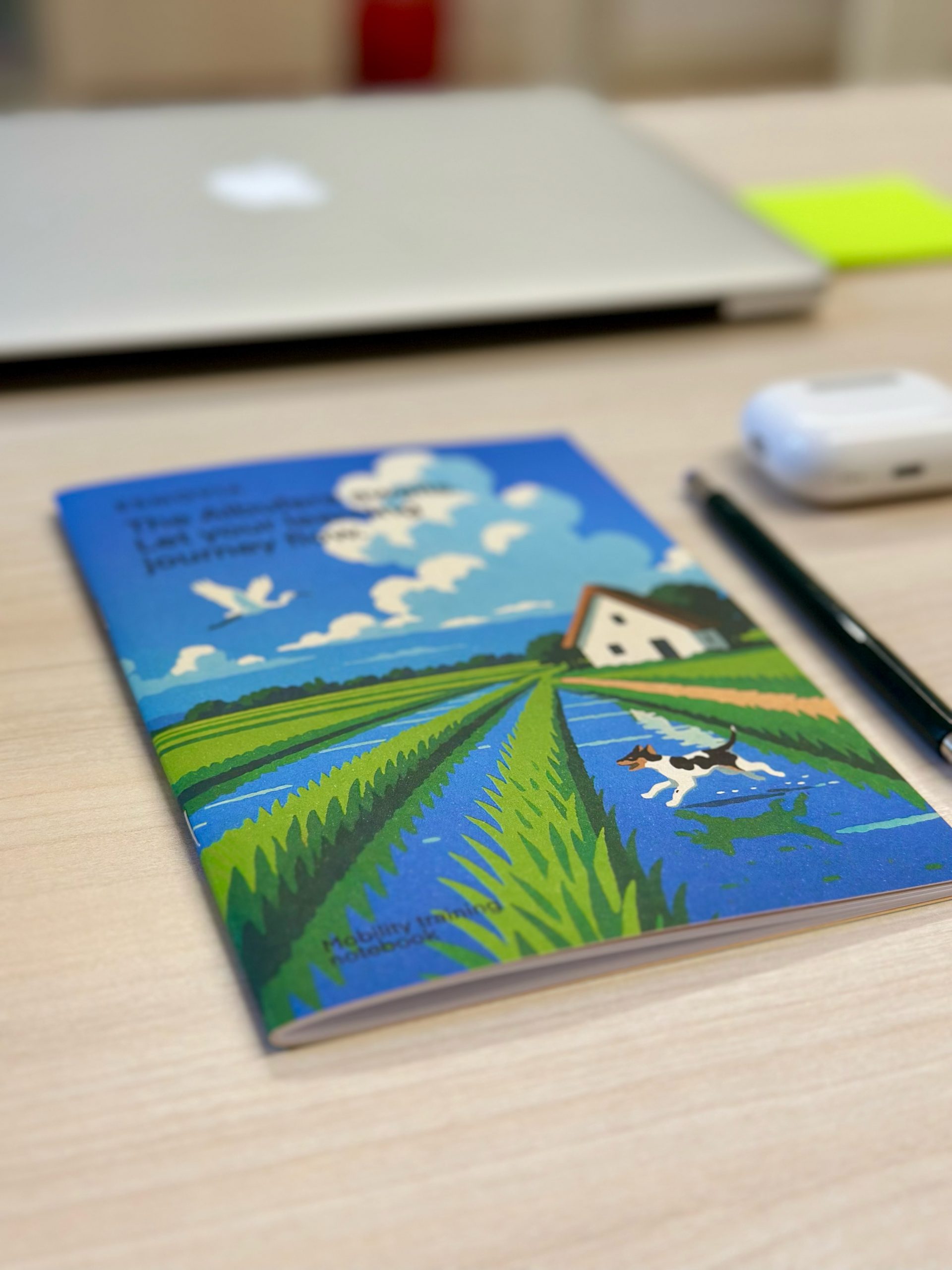 ESMOVIA notebook